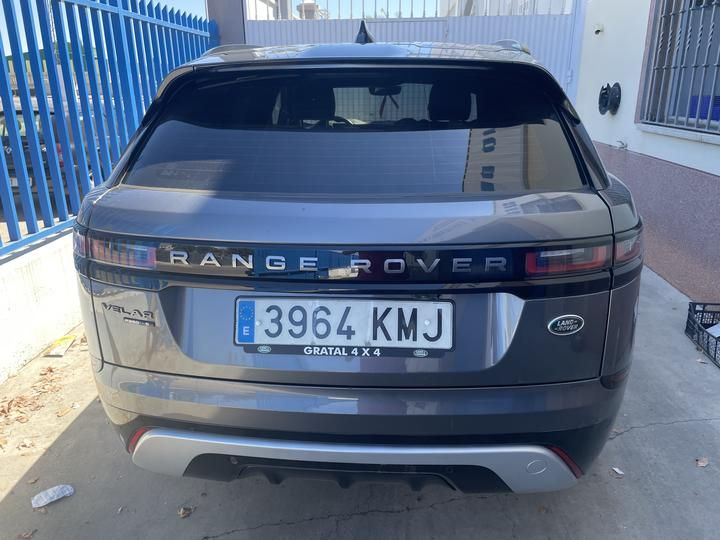 Photo 5 VIN: SALYA2BX5JA777428 - LAND ROVER VELAR CITY CAR 