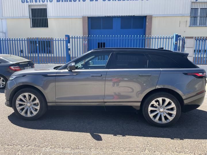 Photo 2 VIN: SALYA2BX5JA777428 - LAND ROVER VELAR CITY CAR 