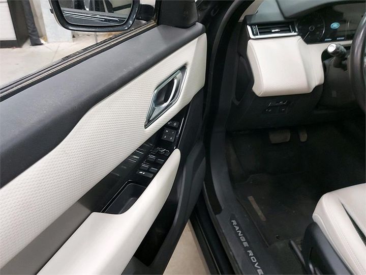 Photo 12 VIN: SALYA2BX7JA752384 - LAND ROVER RANGE VELAR 