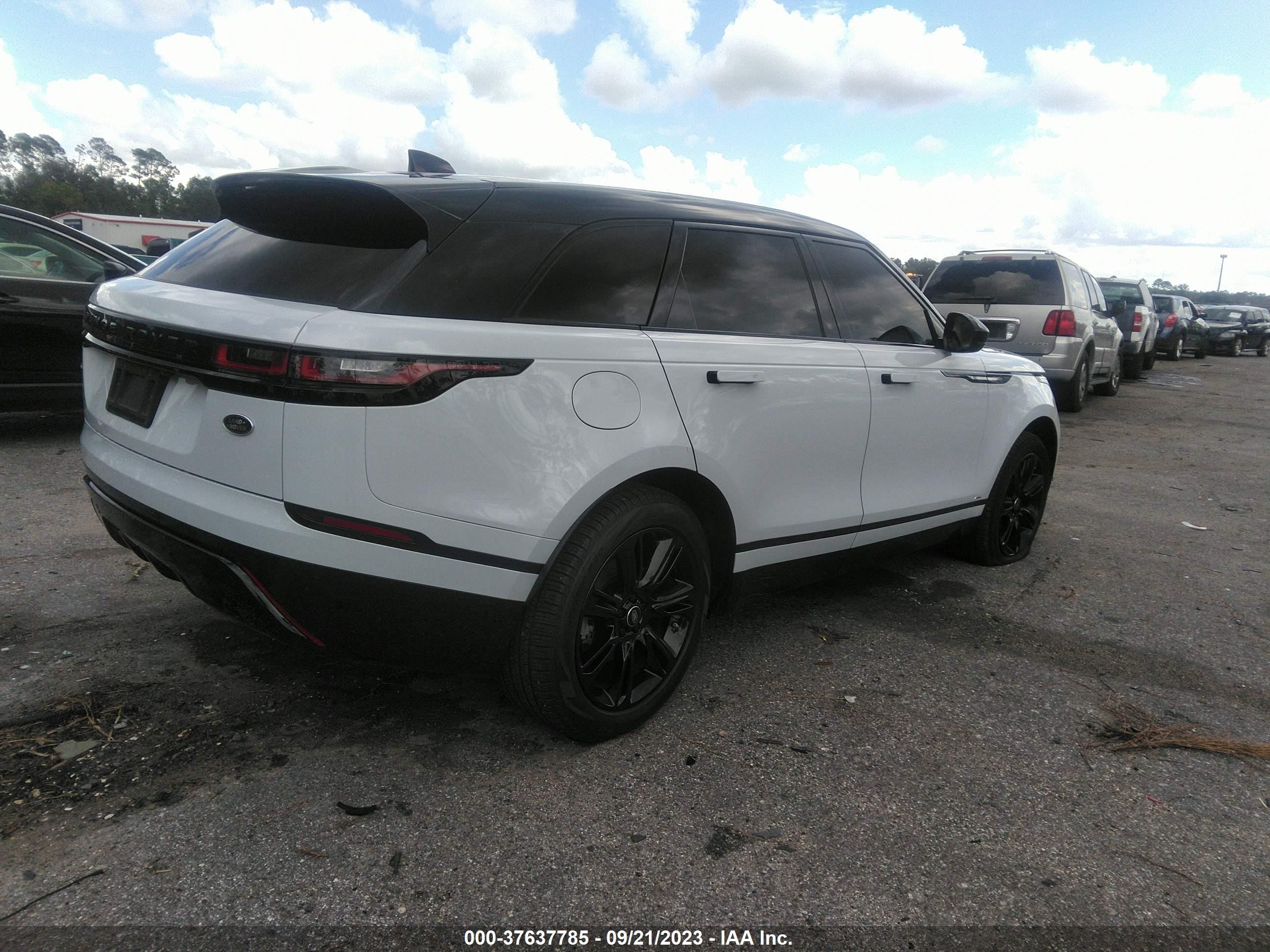 Photo 3 VIN: SALYK2EX0LA270755 - LAND ROVER RANGE ROVER VELAR 