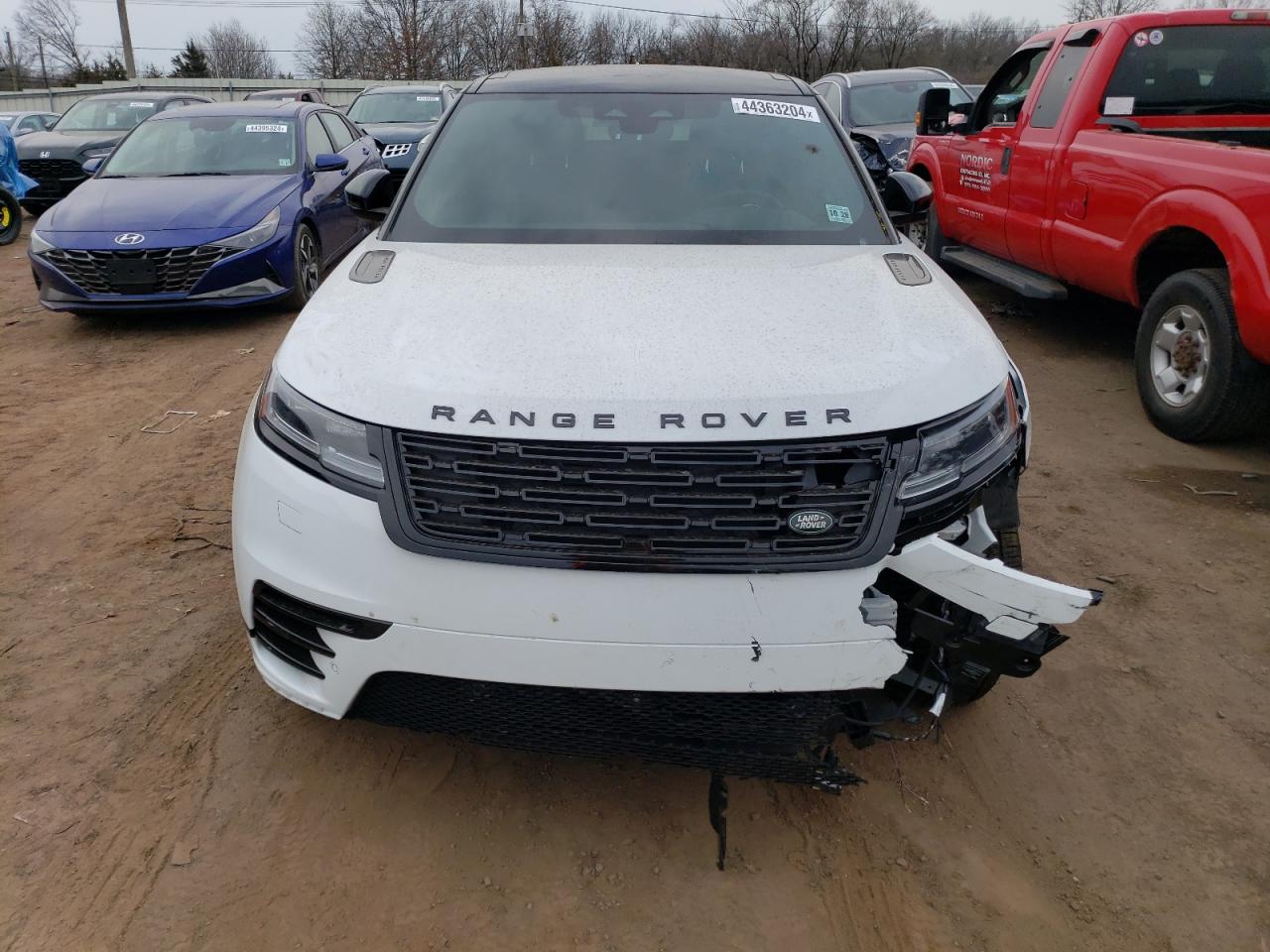 Photo 4 VIN: SALYL2EX9RA379561 - LAND ROVER RANGE ROVER 