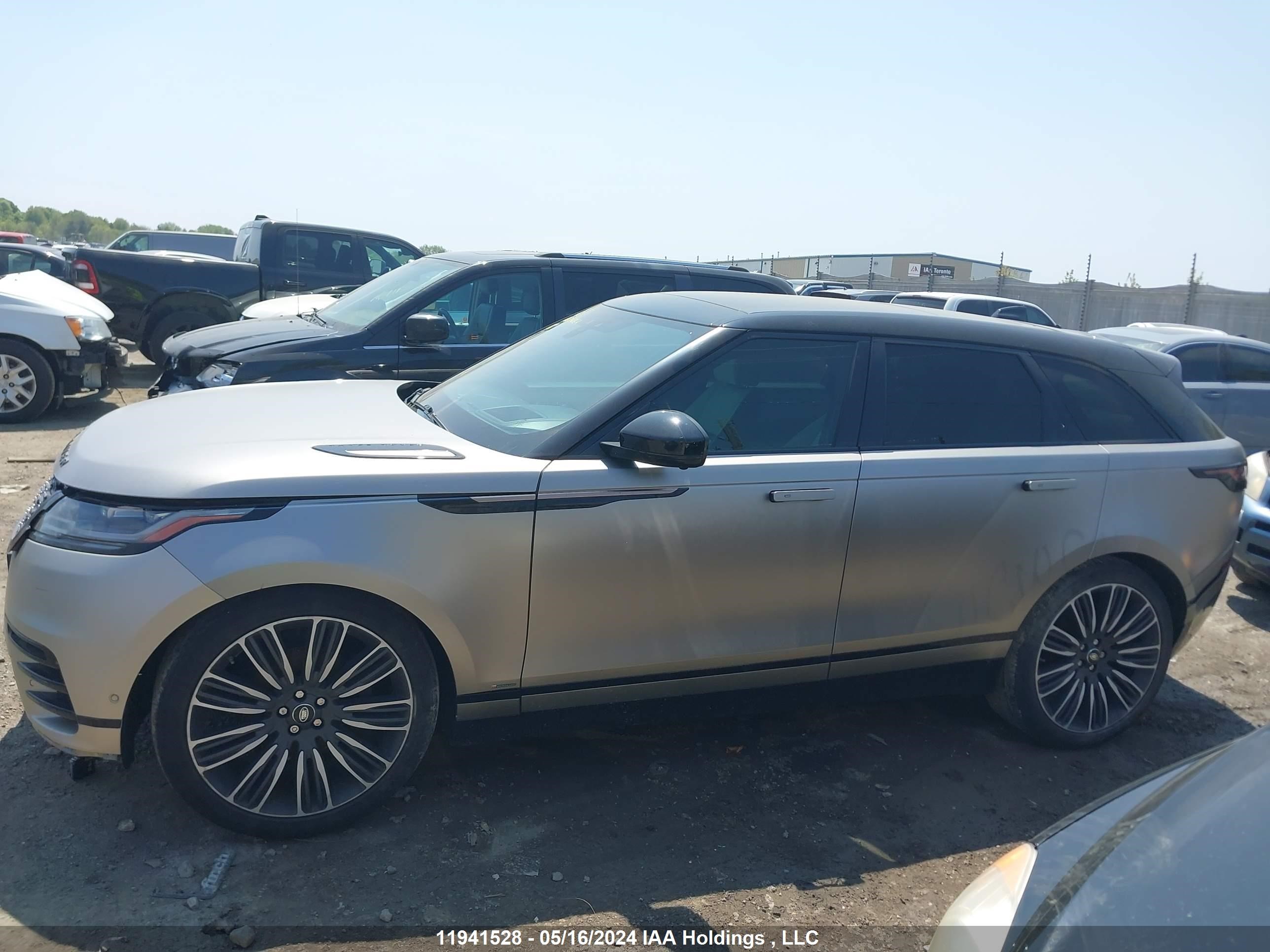 Photo 13 VIN: SALYM2RV6JA739881 - LAND ROVER RANGE ROVER VELAR 