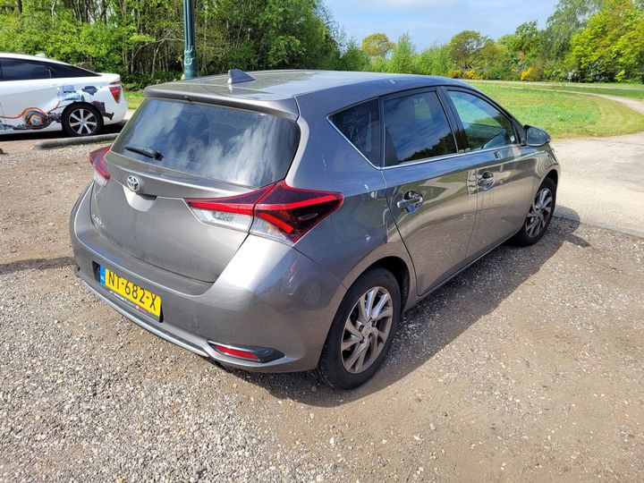 Photo 3 VIN: SB1MA3JEX0E038885 - TOYOTA AURIS 