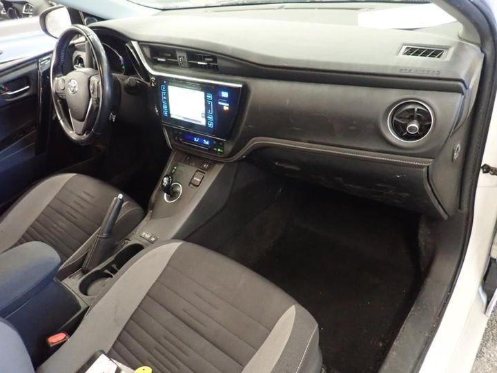 Photo 5 VIN: SB1MS3JE50E468529 - TOYOTA AURIS 