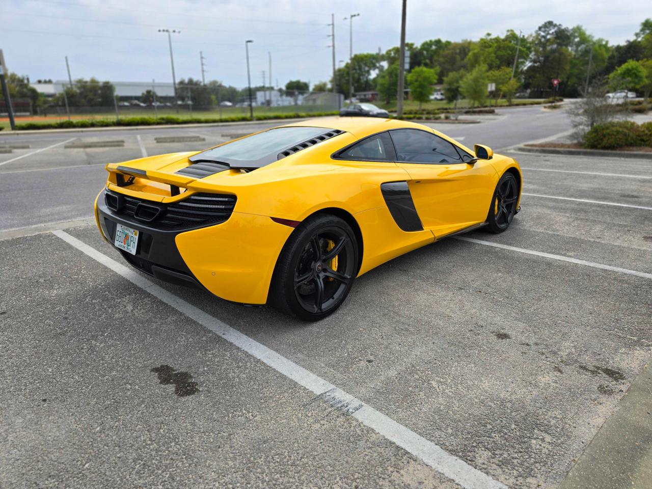 Photo 3 VIN: SBM11DAA4FW004792 - MCLAREN 650S 