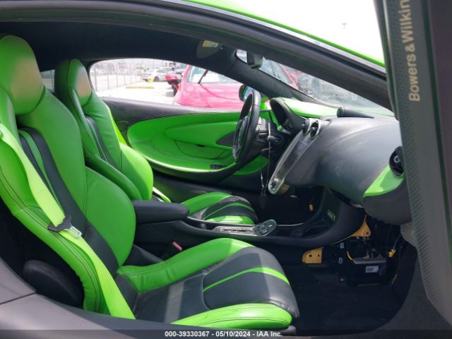 Photo 4 VIN: SBM13DAA6GW000643 - MCLAREN 570S 