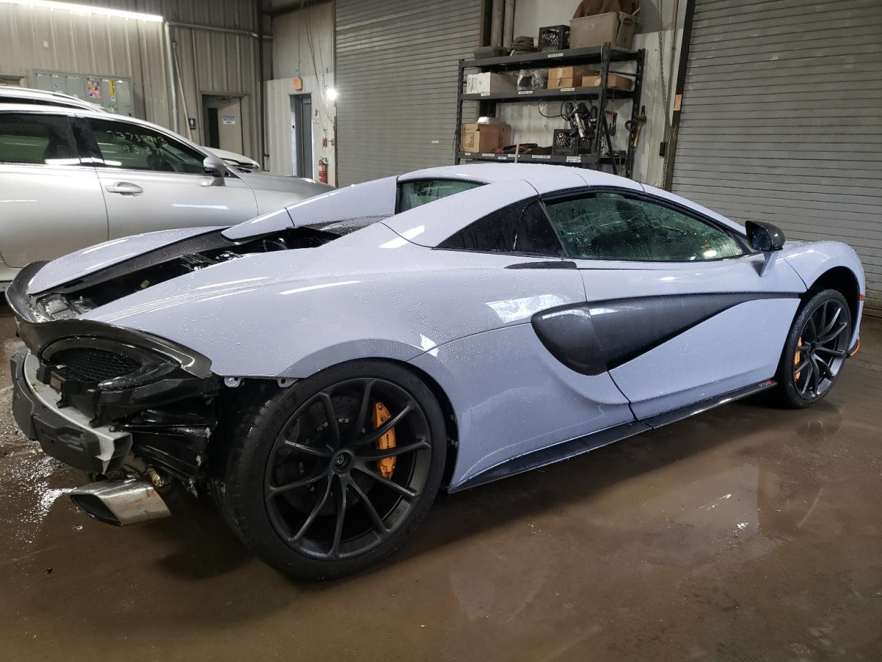 Photo 2 VIN: SBM13FAA7JW005420 - MCLAREN 570S 