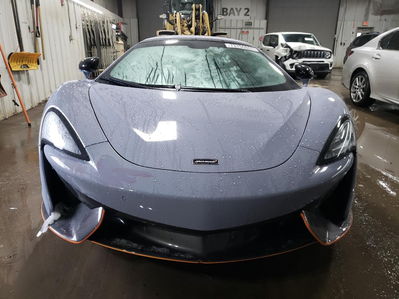 Photo 4 VIN: SBM13FAA7JW005420 - MCLAREN 570S 