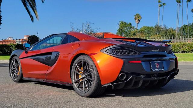 Photo 2 VIN: SBM13FAA7KW006374 - MCLAREN AUTOMOTIVE 570S 