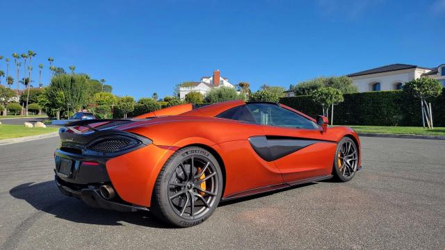 Photo 3 VIN: SBM13FAA7KW006374 - MCLAREN AUTOMOTIVE 570S 