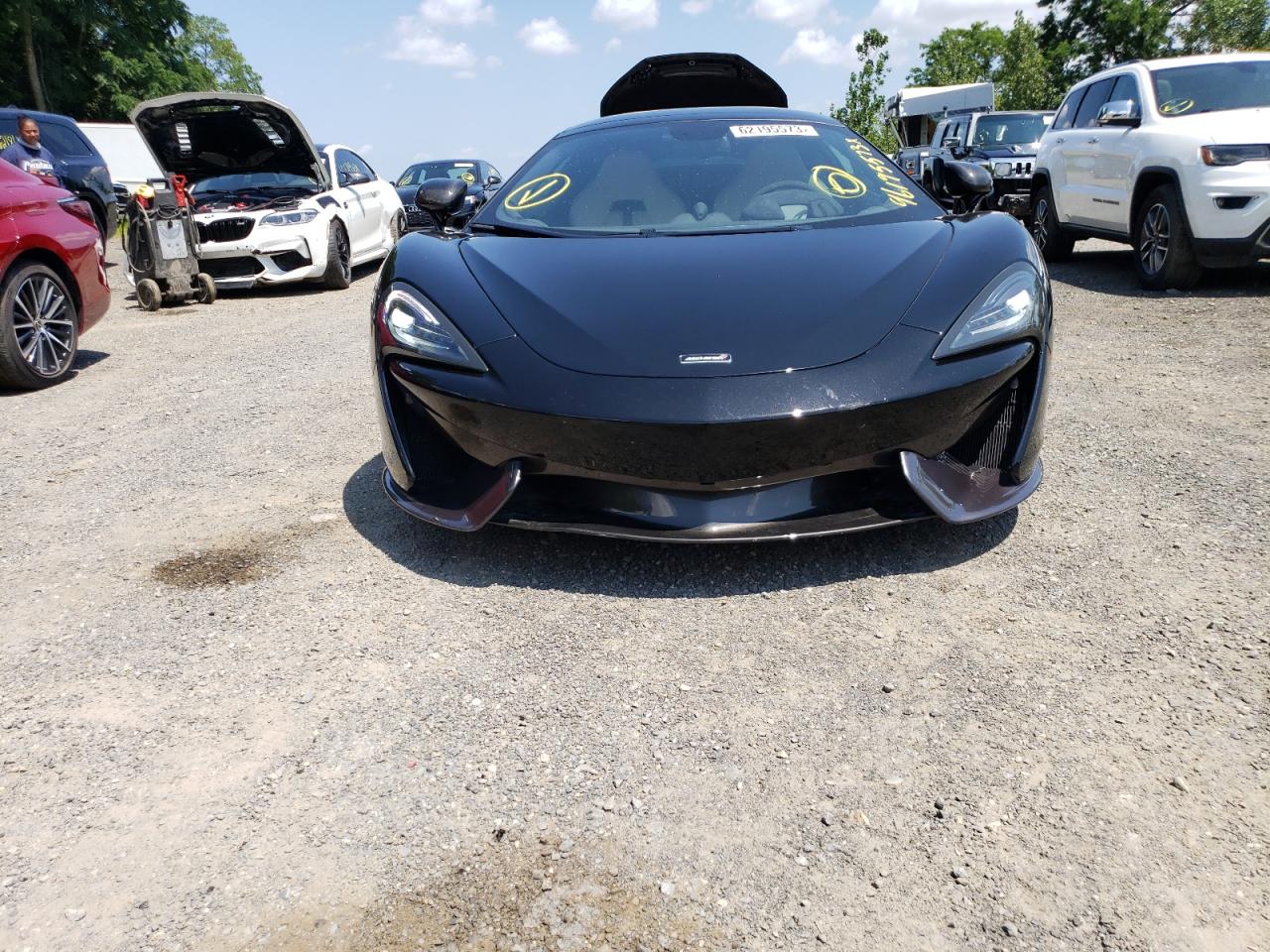 Photo 4 VIN: SBM13FAA9JW004057 - MCLAREN 570S 