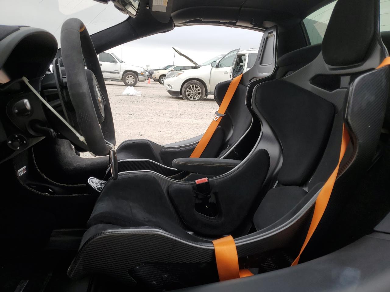 Photo 6 VIN: SBM13SAA8LW008421 - MCLAREN 600LT 