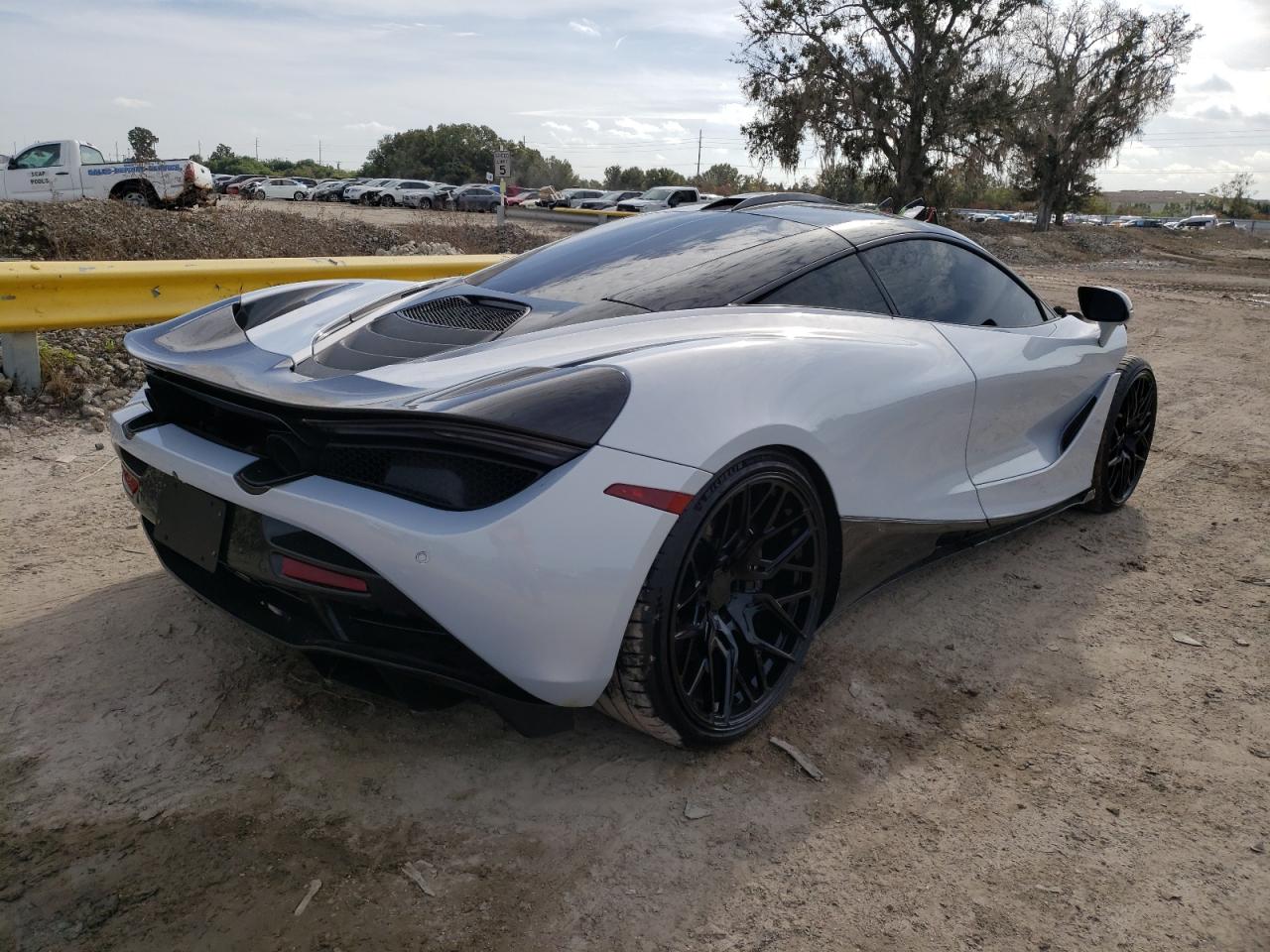 Photo 2 VIN: SBM14DCA1JW000342 - MCLAREN 720S 