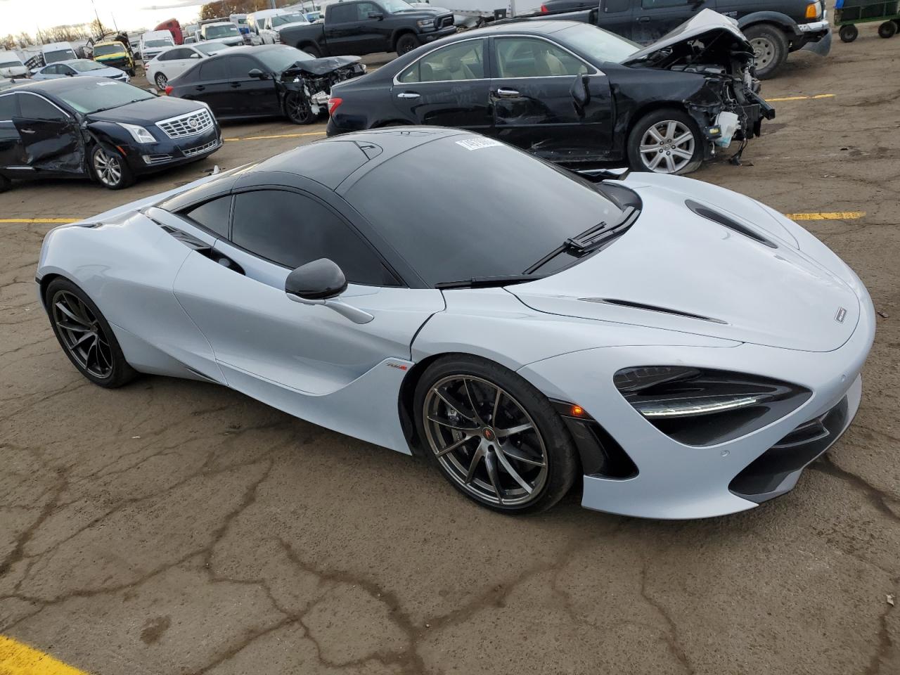 Photo 3 VIN: SBM14DCA2JW000267 - MCLAREN 720S 