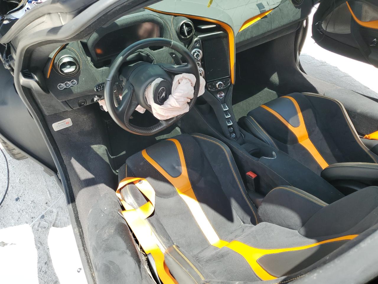 Photo 7 VIN: SBM14DCA8KW002400 - MCLAREN 720S 