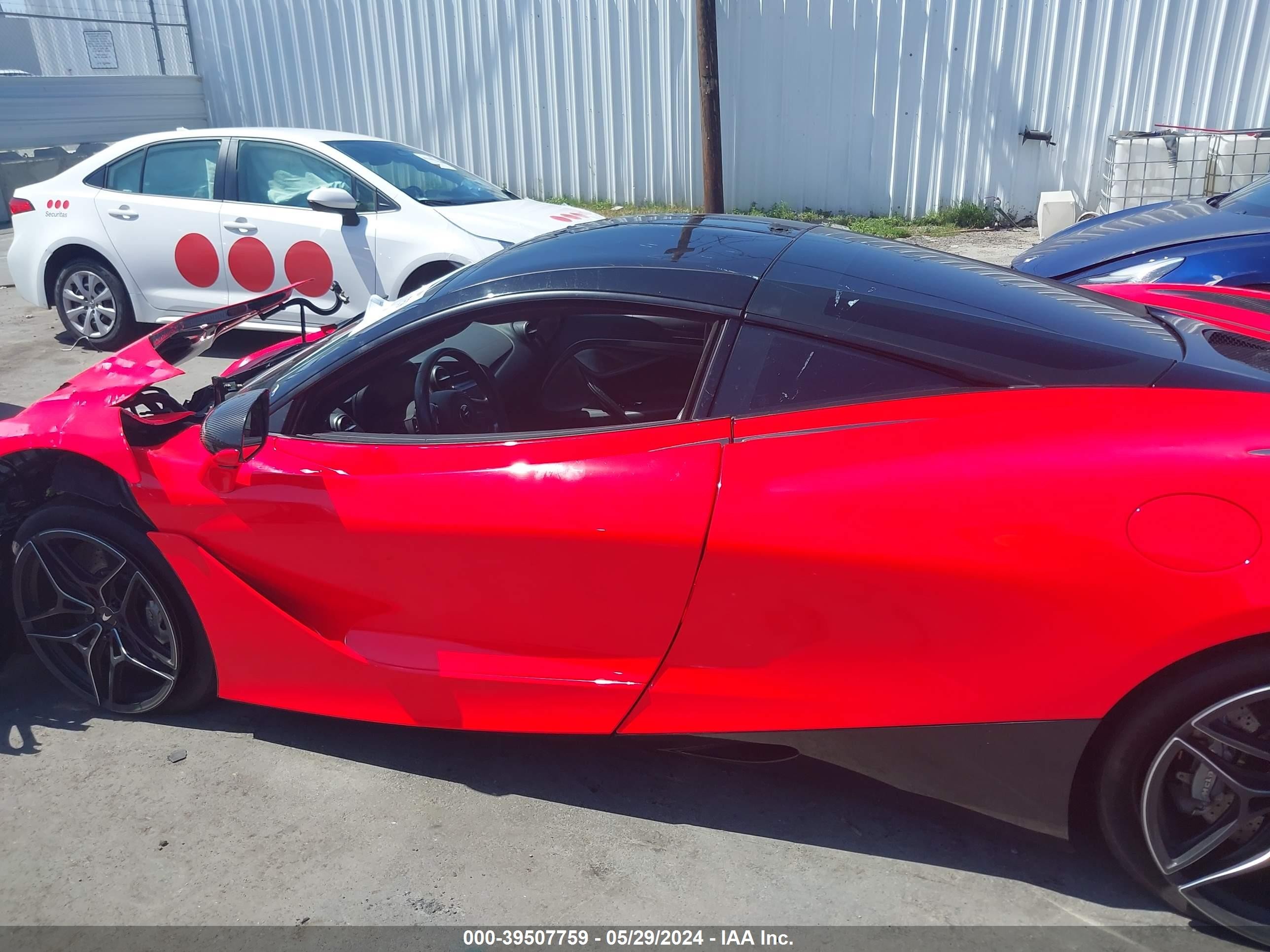 Photo 14 VIN: SBM14DCA9KW002499 - MCLAREN 720S 