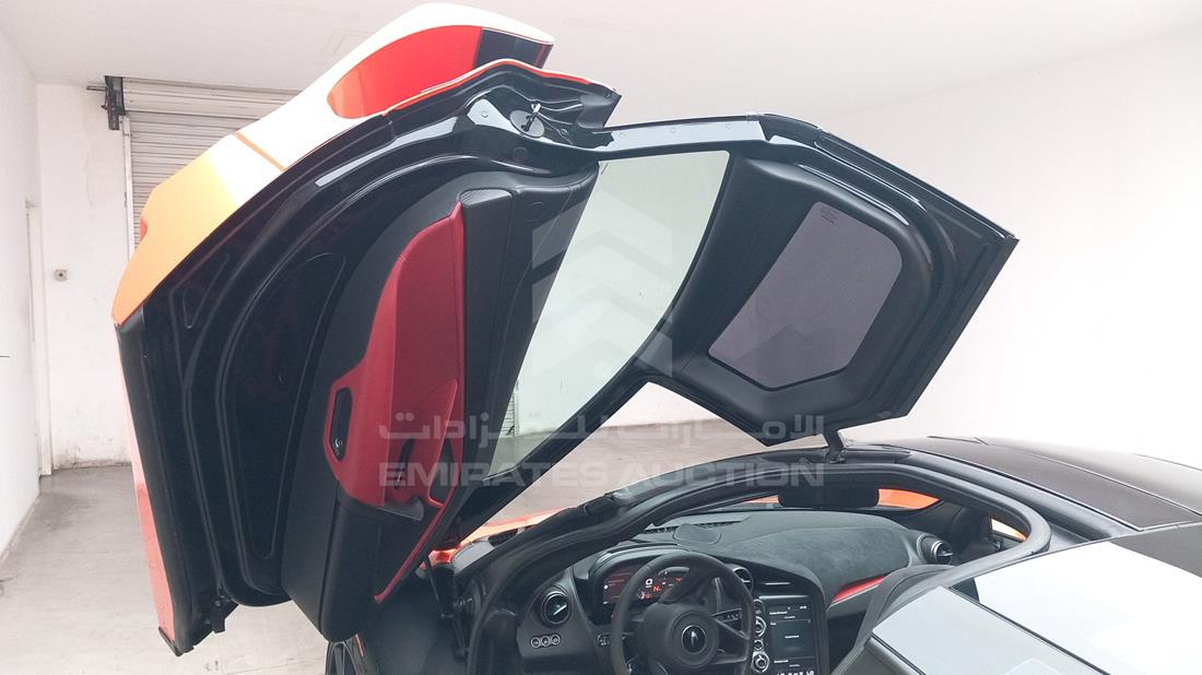 Photo 10 VIN: SBM14DCB9KW002513 - MCLAREN 720S 