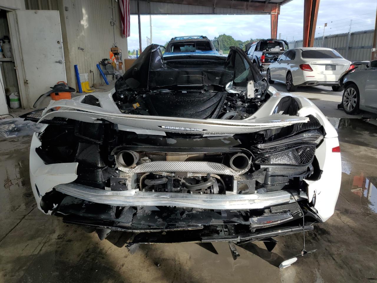 Photo 5 VIN: SBM14FCA3NW006760 - MCLAREN 720S 