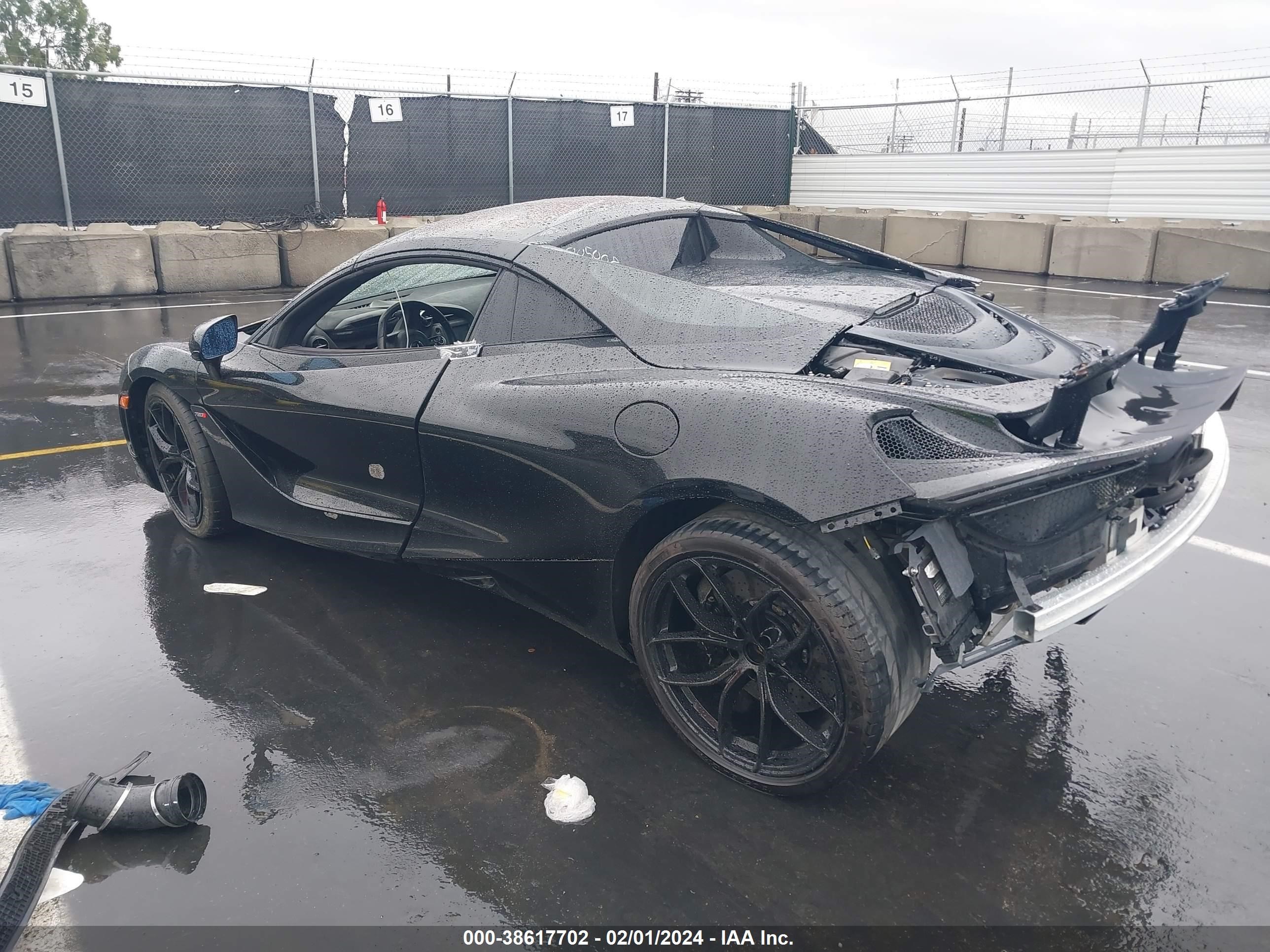 Photo 2 VIN: SBM14FCA5LW005008 - MCLAREN 720S 