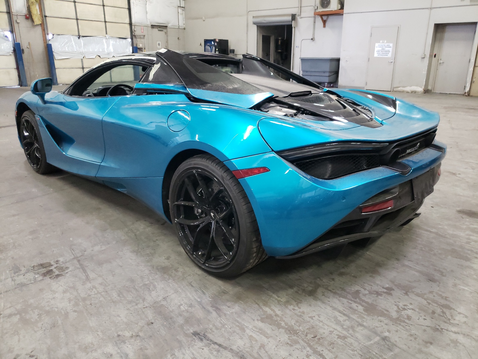 Photo 2 VIN: SBM14FCA6KW003735 - MCLAREN 720S 