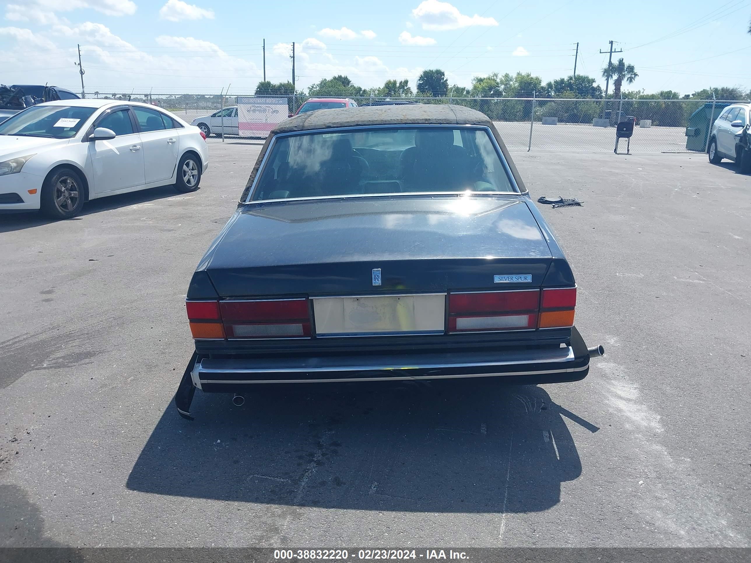 Photo 15 VIN: SCAZN42A1DCX06380 - ROLLS-ROYCE SILVER SPUR 