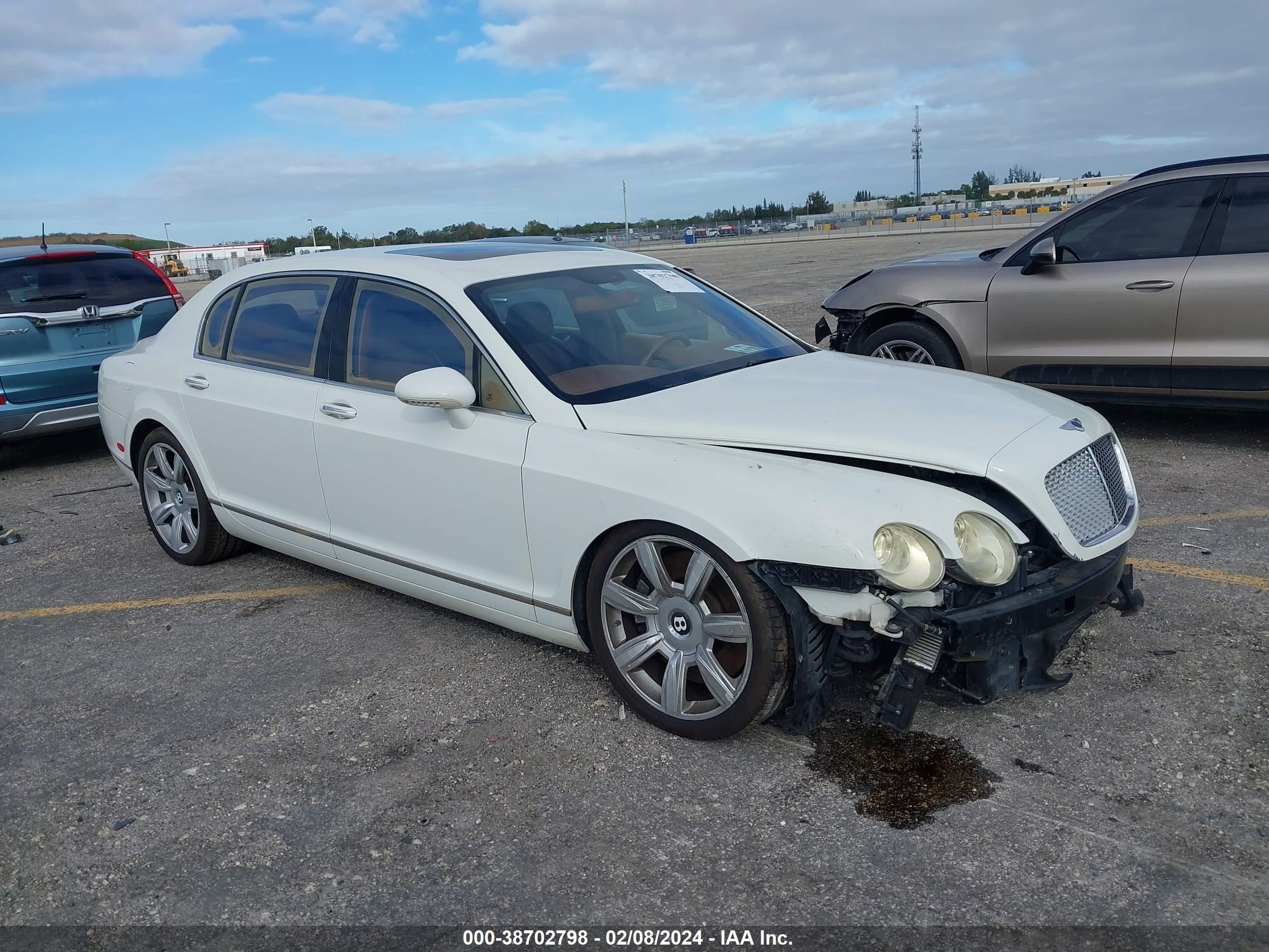 Photo 0 VIN: SCBBR53WX6C036378 - BENTLEY CONTINENTAL FLYING SPUR 