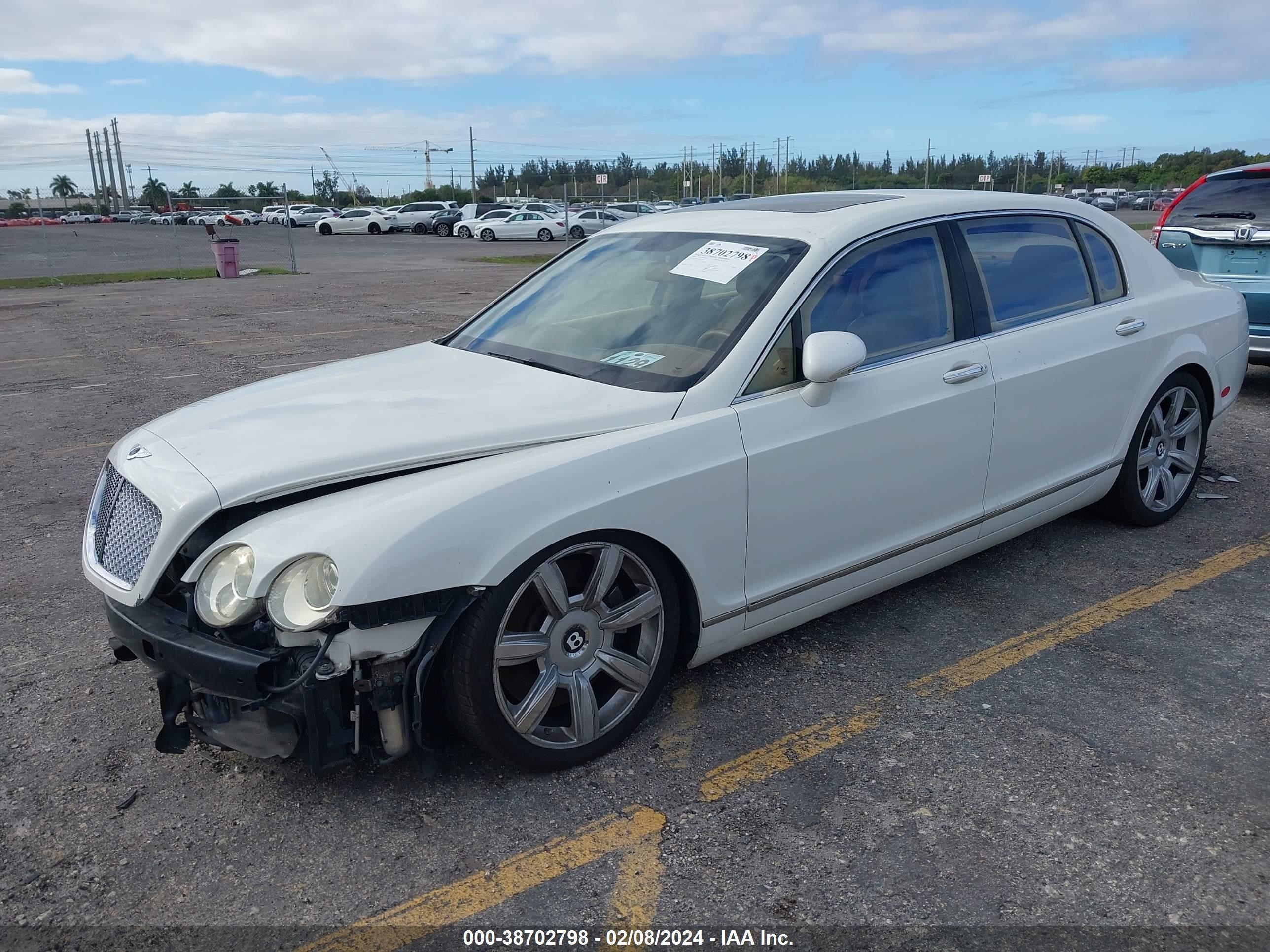 Photo 1 VIN: SCBBR53WX6C036378 - BENTLEY CONTINENTAL FLYING SPUR 