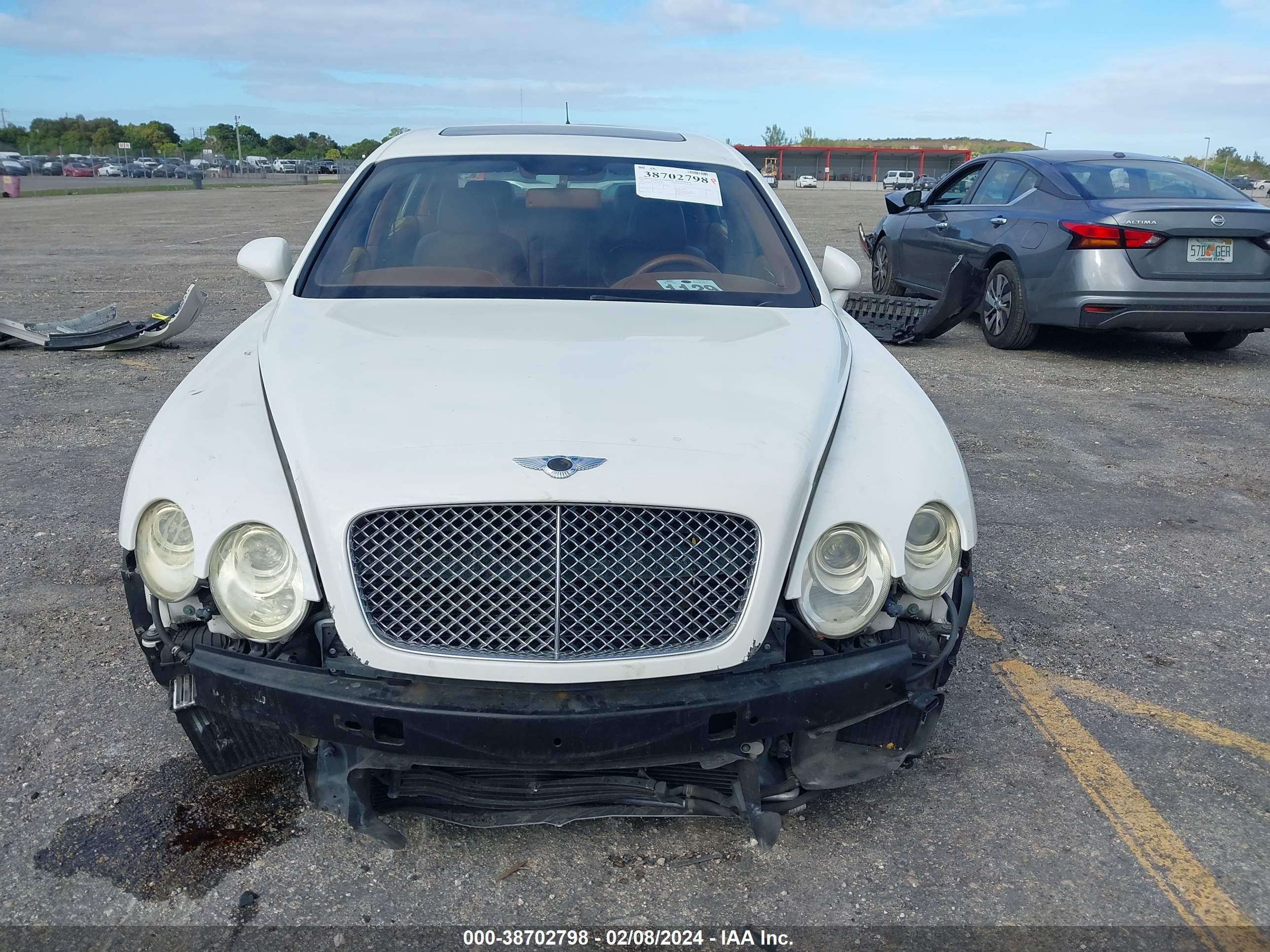 Photo 12 VIN: SCBBR53WX6C036378 - BENTLEY CONTINENTAL FLYING SPUR 