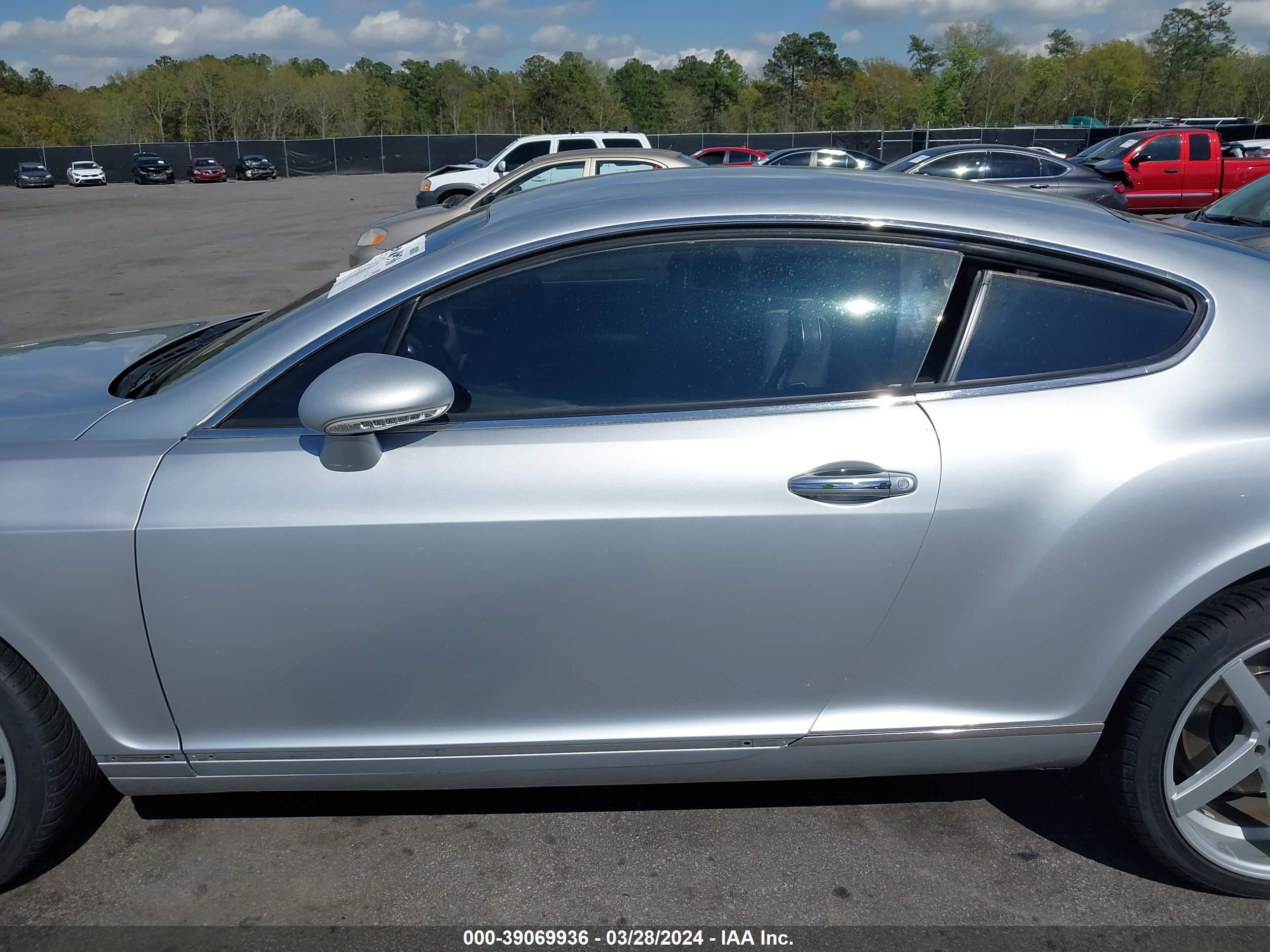 Photo 13 VIN: SCBCR63W35C025179 - BENTLEY CONTINENTAL GT 