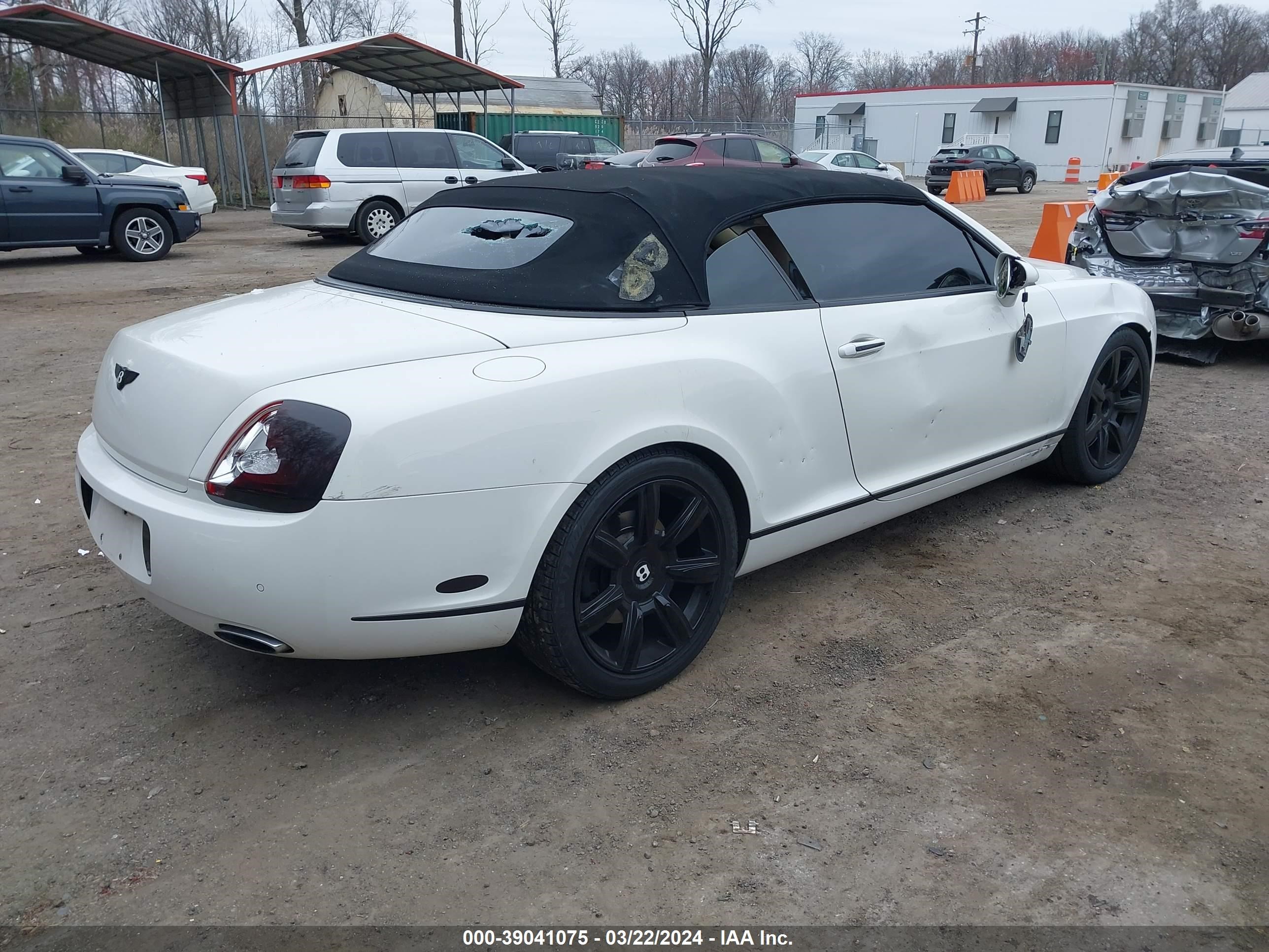 Photo 3 VIN: SCBDR33W08C054825 - BENTLEY CONTINENTAL GT 