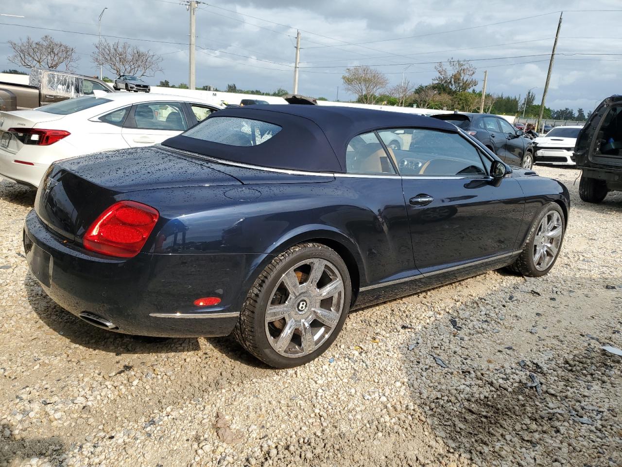 Photo 2 VIN: SCBDR33W48C057162 - BENTLEY CONTINENTAL 