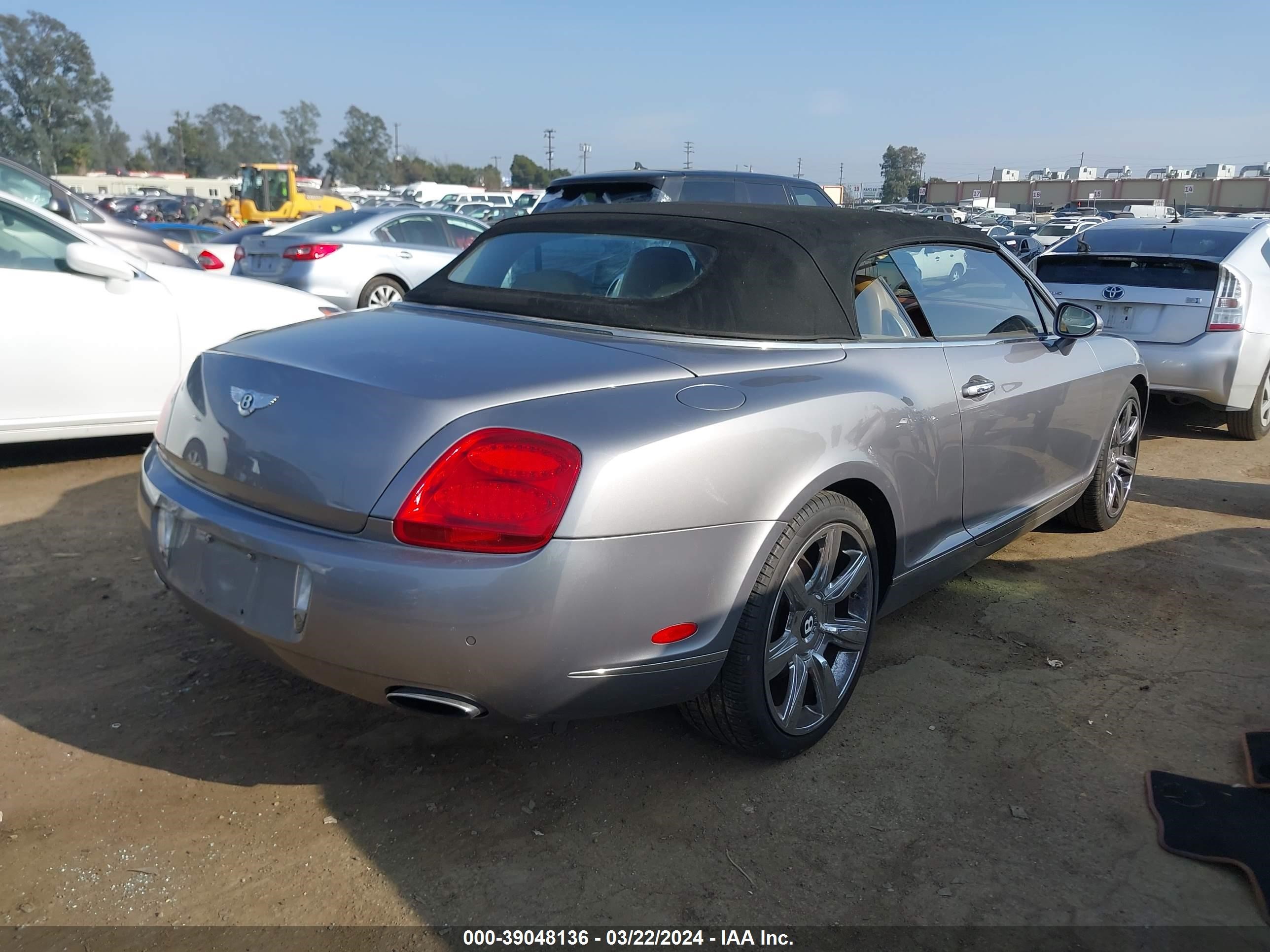 Photo 3 VIN: SCBDR33W57C046184 - BENTLEY CONTINENTAL GT 