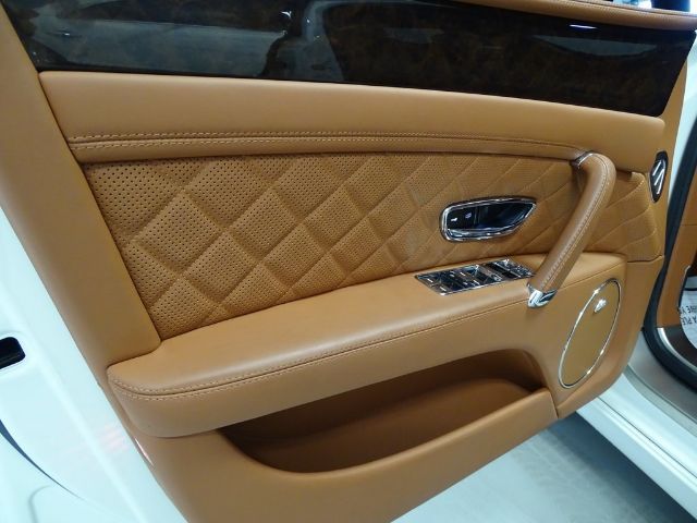 Photo 6 VIN: SCBEC9ZA3HC064527 - BENTLEY FLYING SPUR 