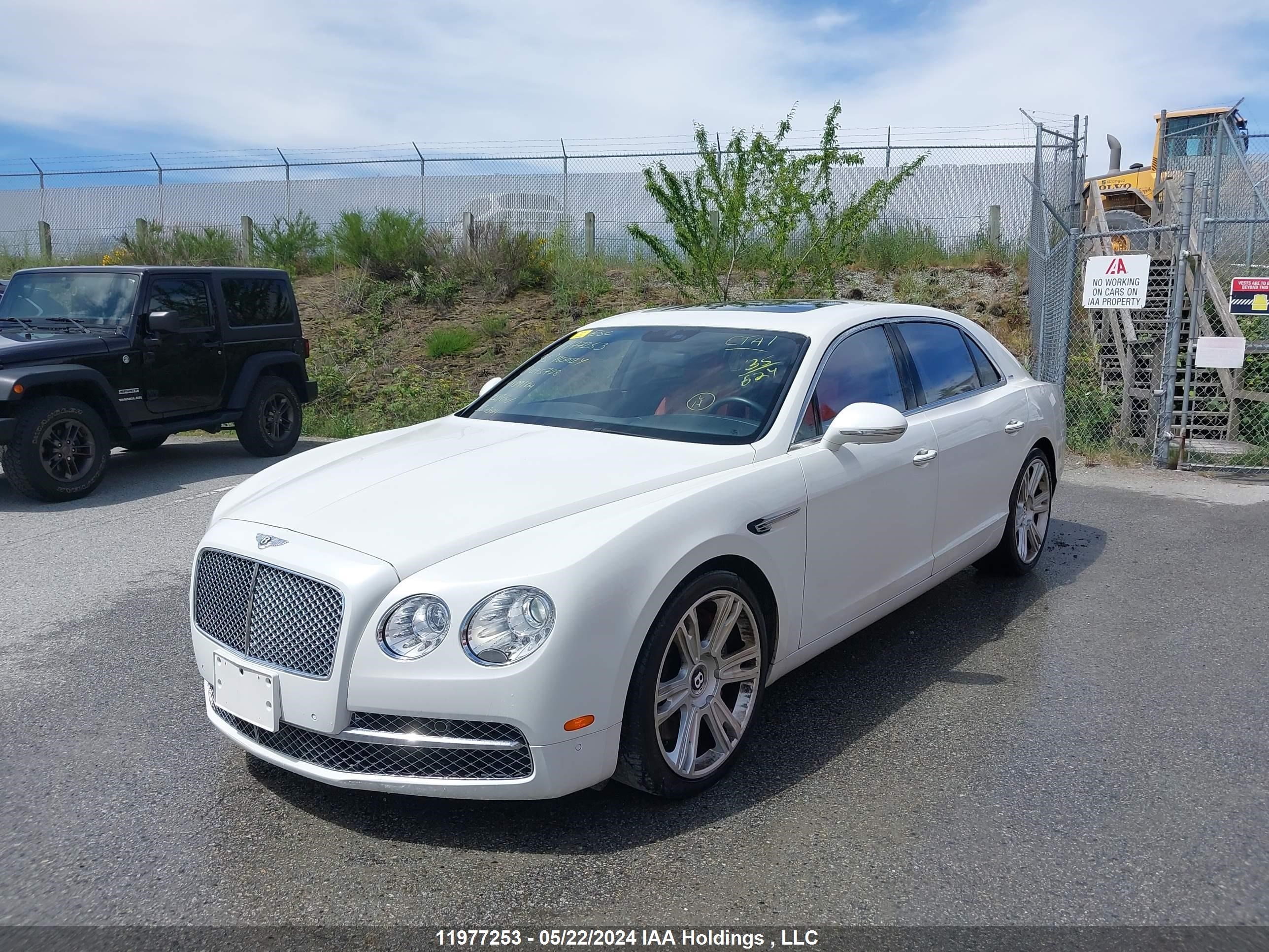 Photo 1 VIN: SCBEC9ZAXFC045728 - BENTLEY FLYING SPUR 