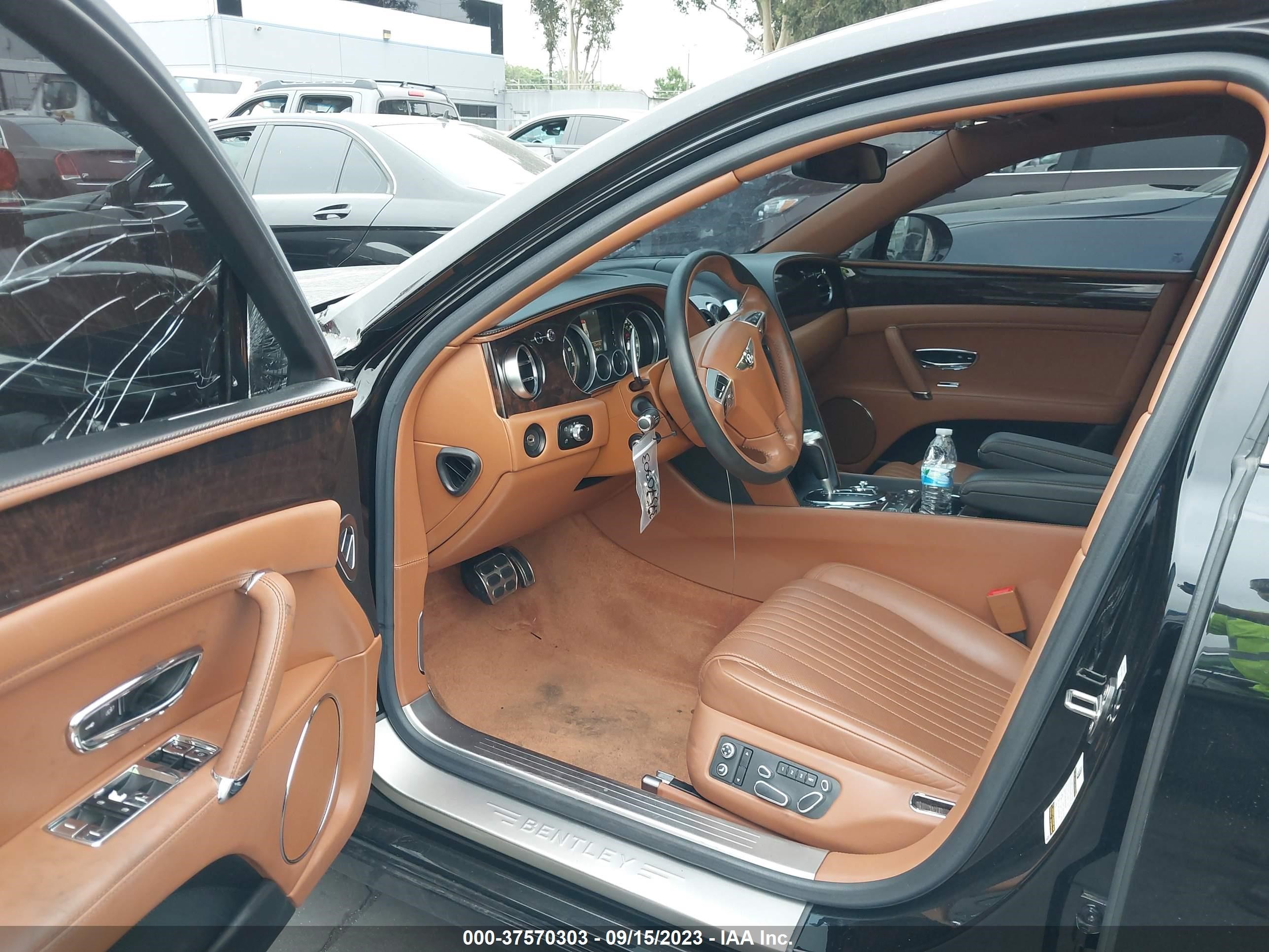 Photo 4 VIN: SCBET9ZA8JC069518 - BENTLEY FLYING SPUR 