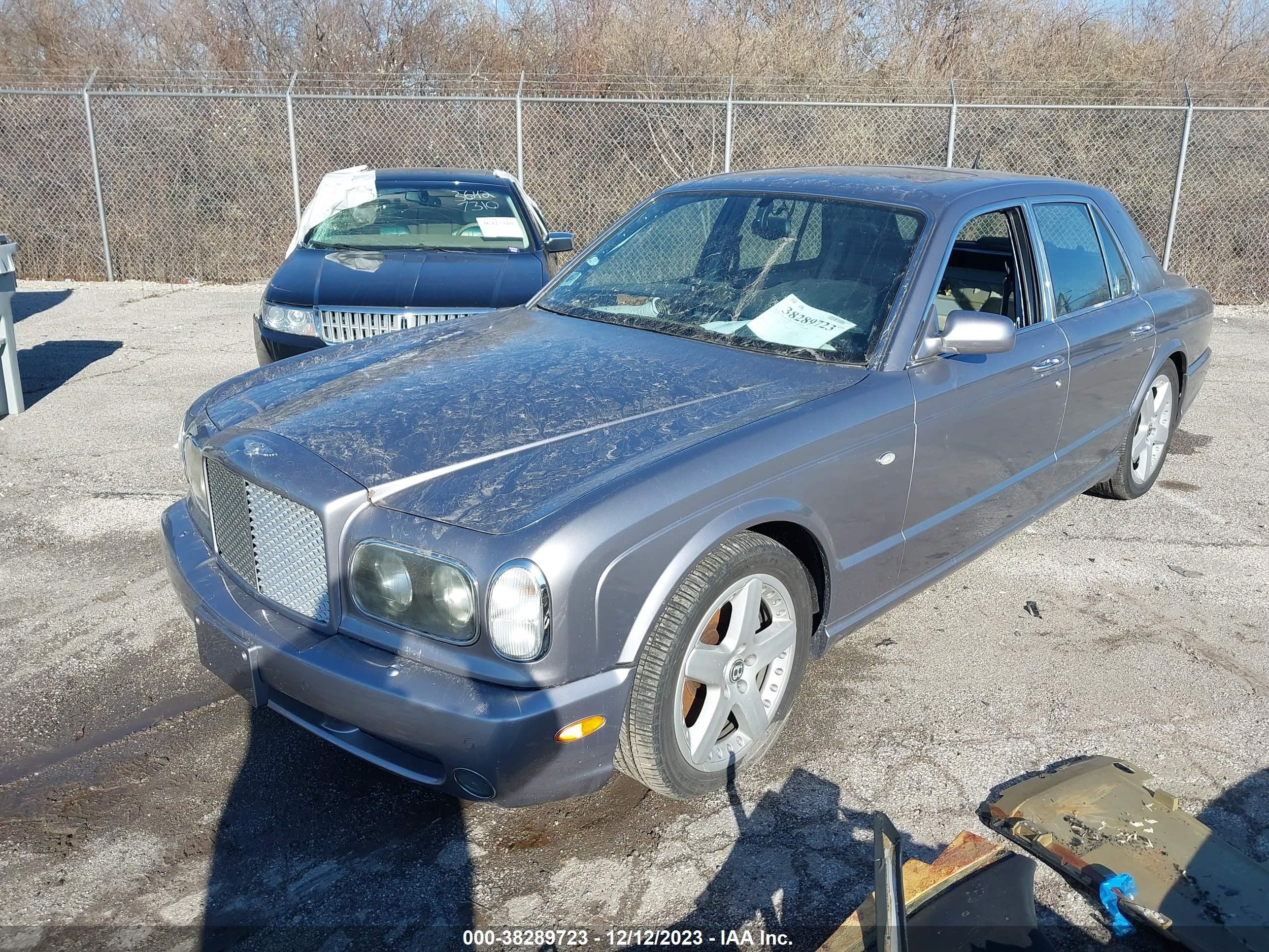 Photo 1 VIN: SCBLF34F32CX08615 - BENTLEY ARNAGE 