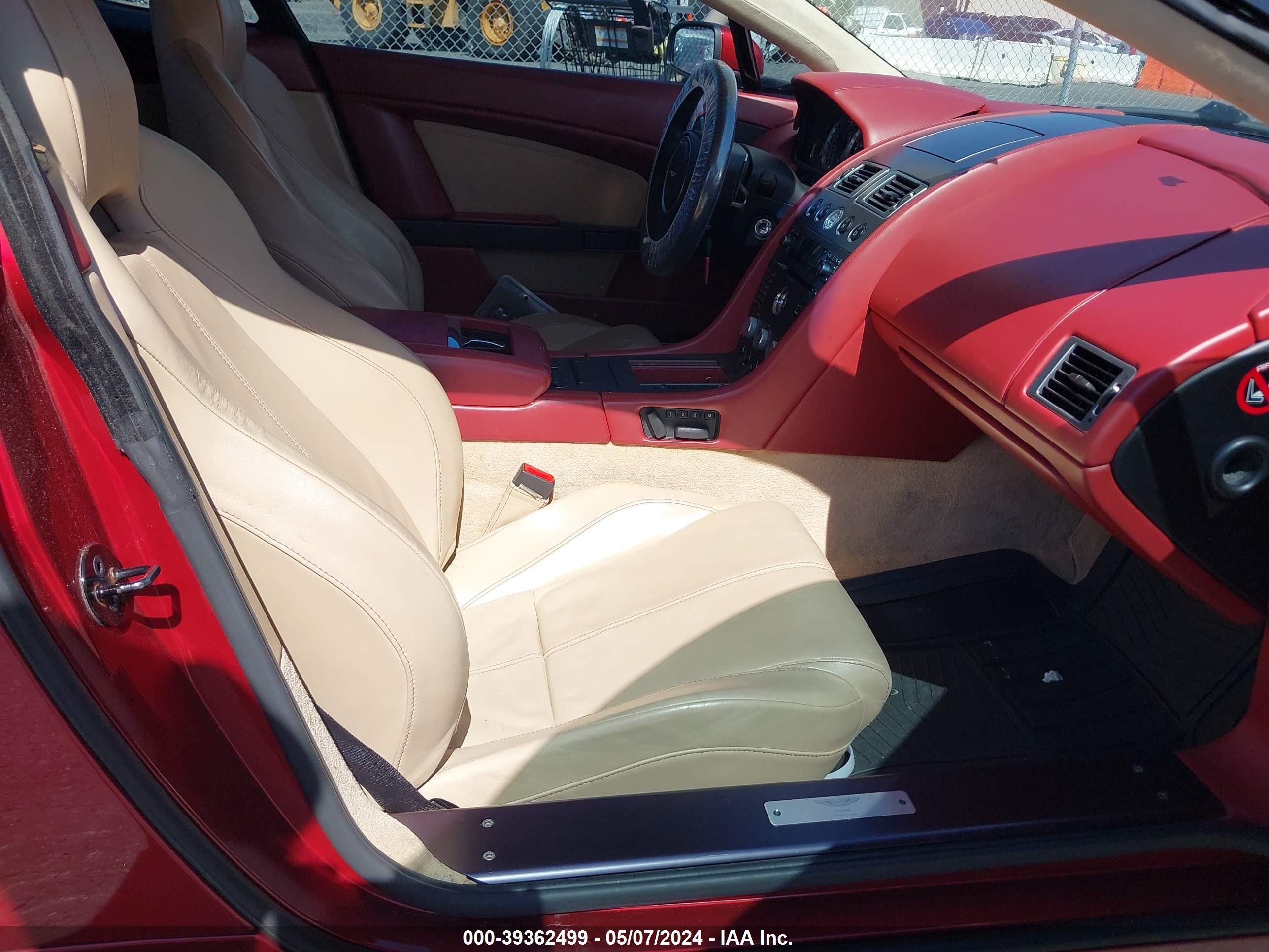 Photo 4 VIN: SCFBF03B28GC09087 - ASTON-MARTIN VANTAGE 
