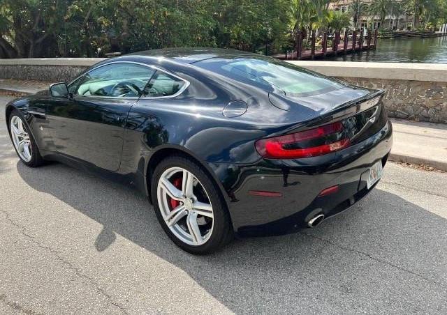 Photo 2 VIN: SCFBF03C99GC11896 - ASTON-MARTIN V8 VANTAGE 