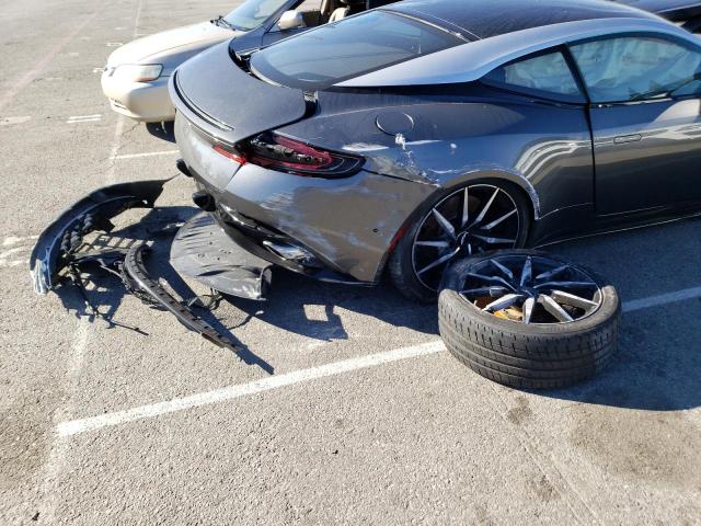 Photo 11 VIN: SCFRMFAV0JGL03377 - ASTON MARTIN DB11 