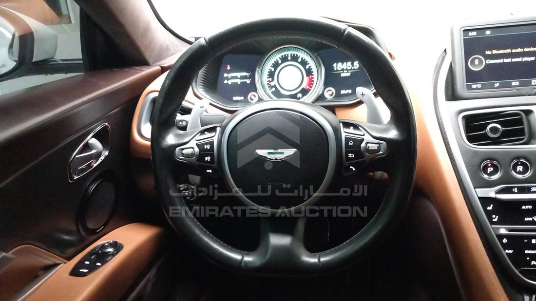 Photo 12 VIN: SCFRMFAV9HGL01086 - ASTON MARTIN DB 11 