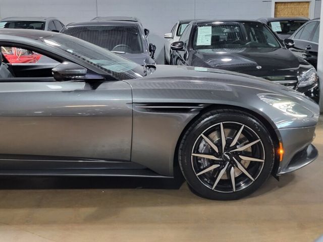 Photo 9 VIN: SCFRMFAVXJGL03709 - ASTON MARTIN DB11 