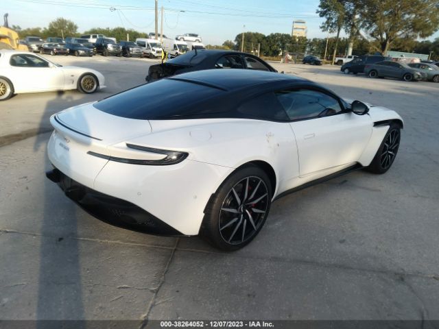 Photo 3 VIN: SCFRMFAW7KGL05816 - ASTON MARTIN DB11 