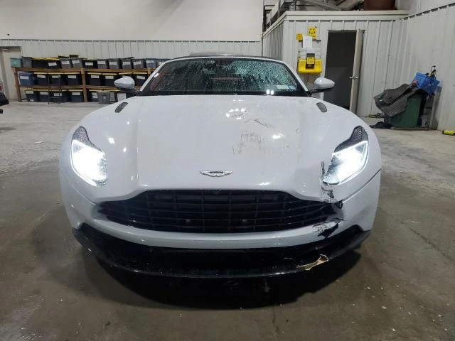 Photo 4 VIN: SCFRMFCW7LGM08894 - ASTON MARTIN DB11 