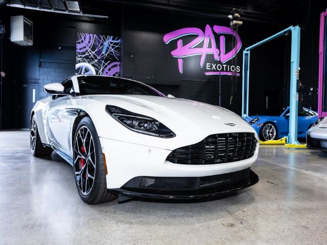 Photo 3 VIN: SCFRMFCW8KGM06019 - ASTON MARTIN DB11 