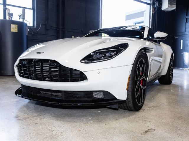 Photo 6 VIN: SCFRMFCW8KGM06019 - ASTON MARTIN DB11 