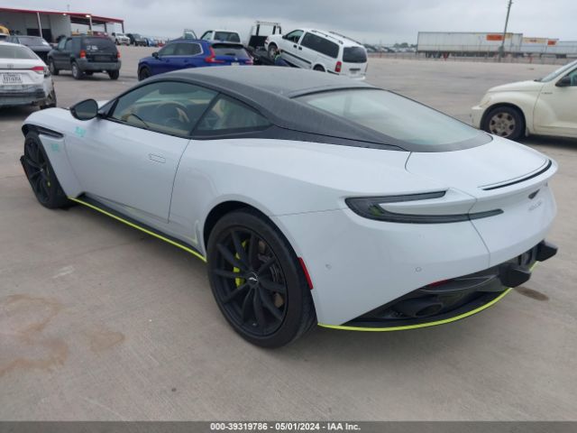 Photo 2 VIN: SCFRMFEV5LGL09012 - ASTON MARTIN DB11 