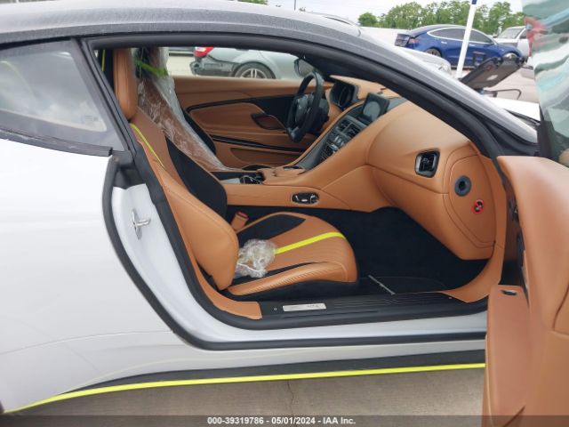 Photo 4 VIN: SCFRMFEV5LGL09012 - ASTON MARTIN DB11 