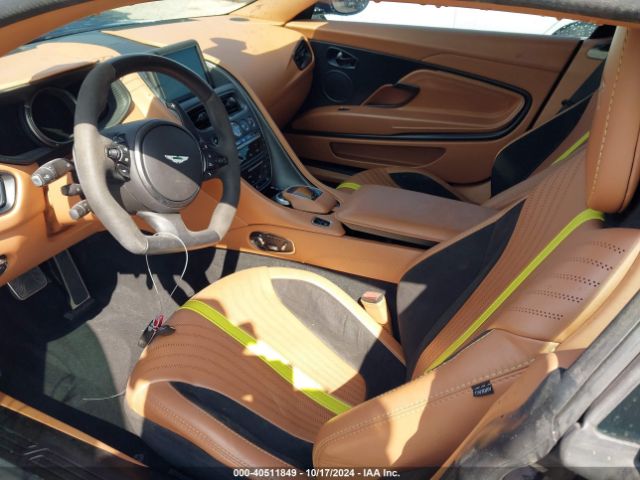 Photo 4 VIN: SCFRMFEV7KGL06384 - ASTON MARTIN DB11 