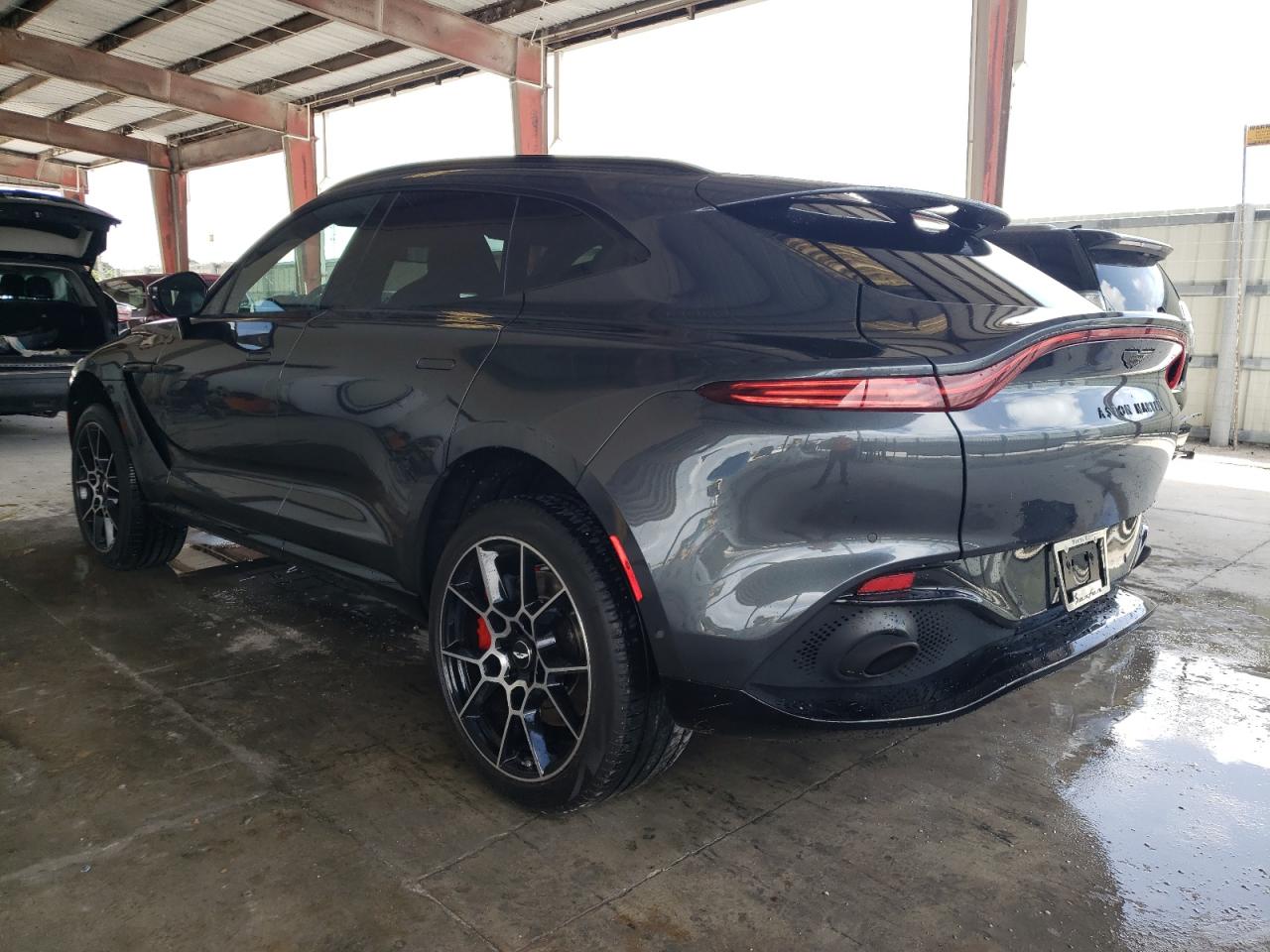 Photo 1 VIN: SD7VUJAW6PTV06492 - ASTON MARTIN DBX 