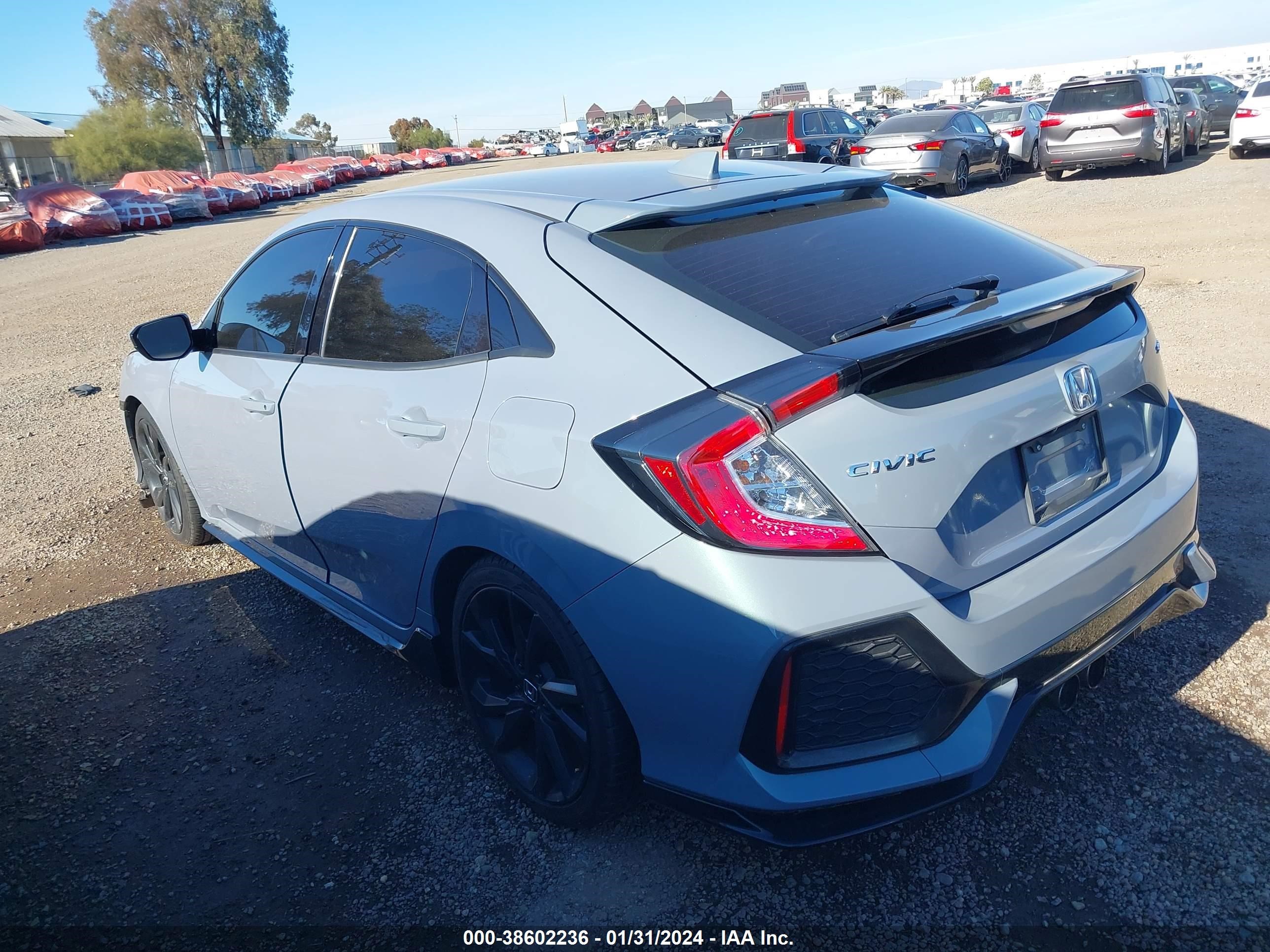 Photo 2 VIN: SHHFK7G48JU232675 - HONDA CIVIC 